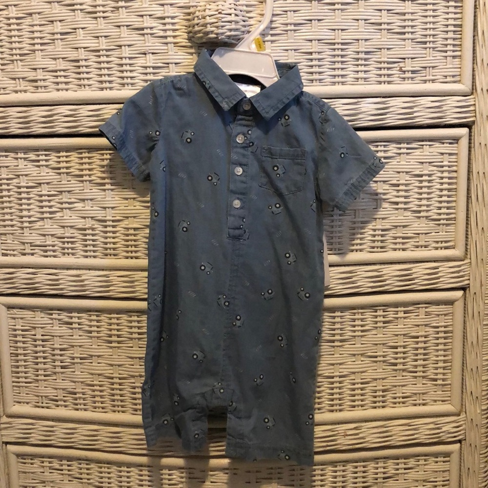 One piece suit